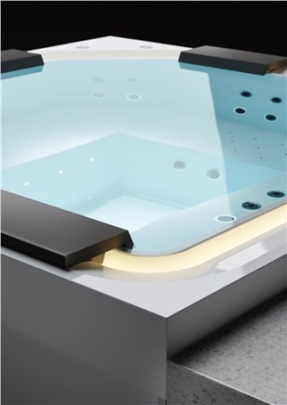 Гидромассажный спа-бассейн Superquarz Гидромассажный спа-бассейн Superquarz